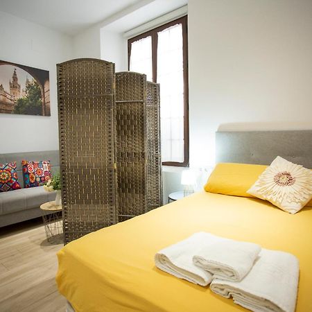 Wish Suite Cervantes Seville Luaran gambar