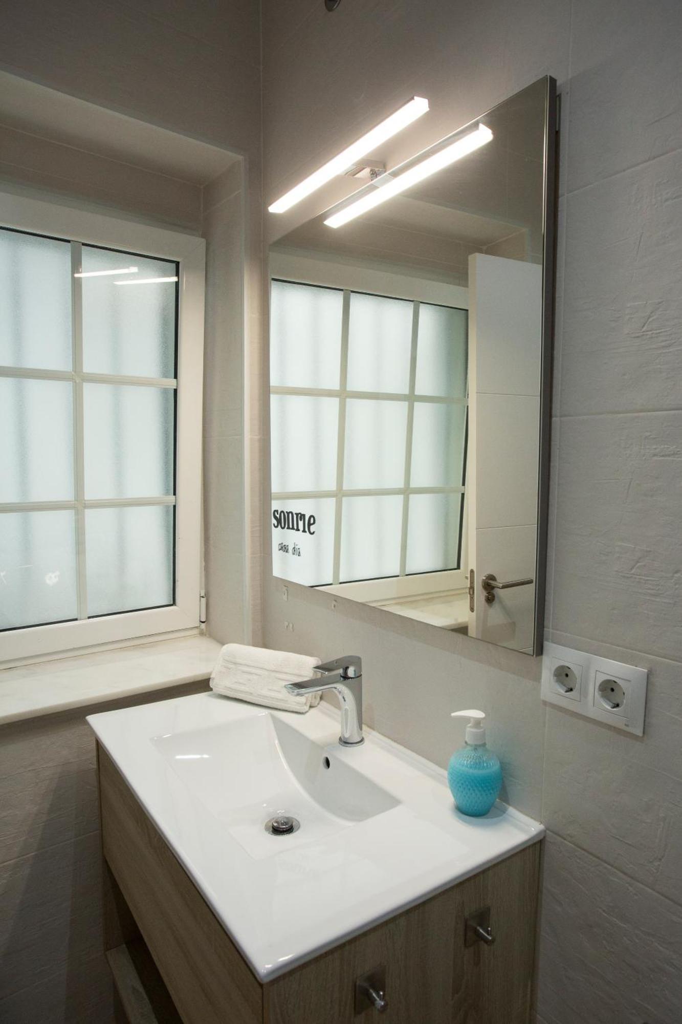 Wish Suite Cervantes Seville Luaran gambar