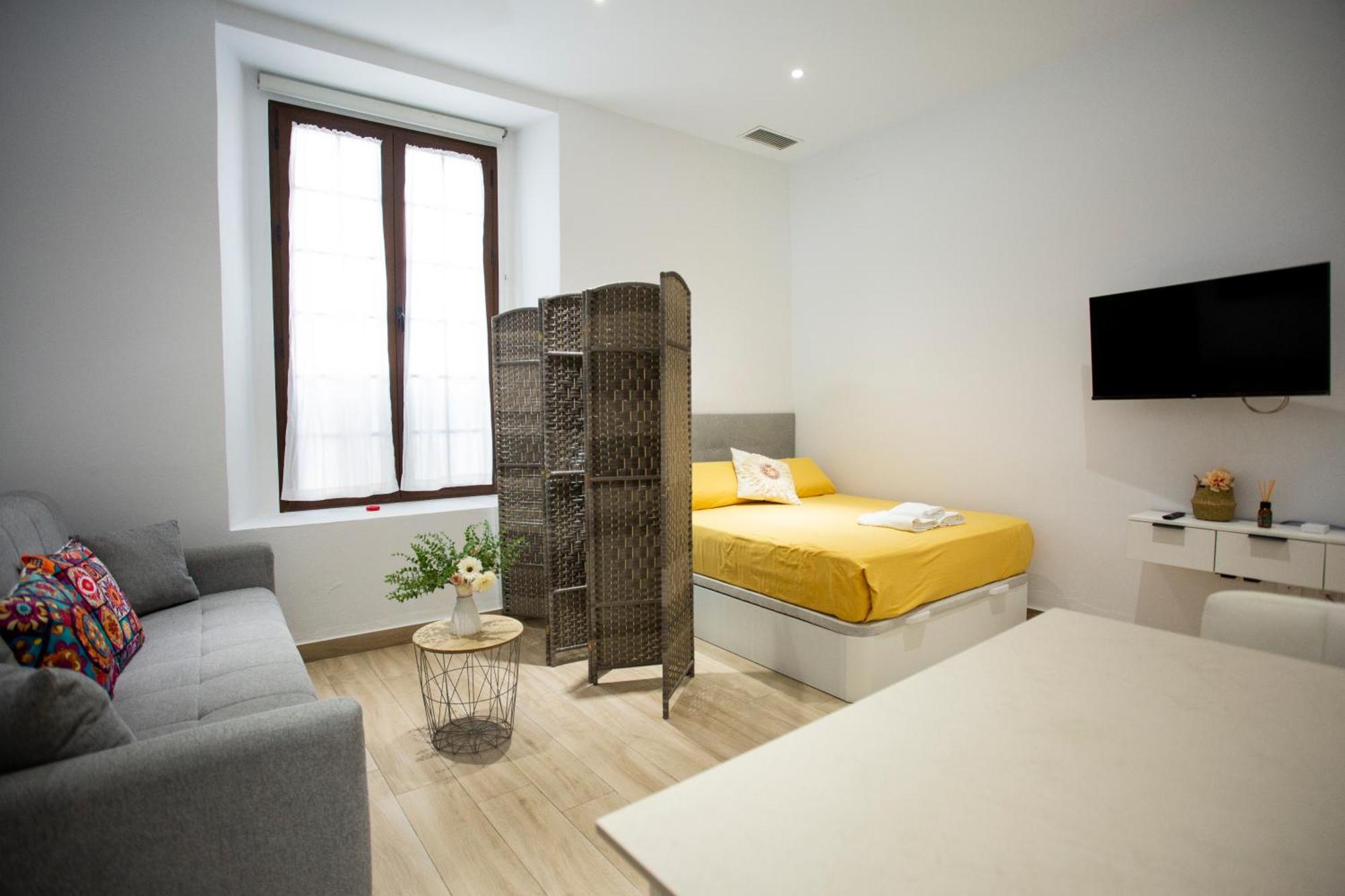 Wish Suite Cervantes Seville Luaran gambar