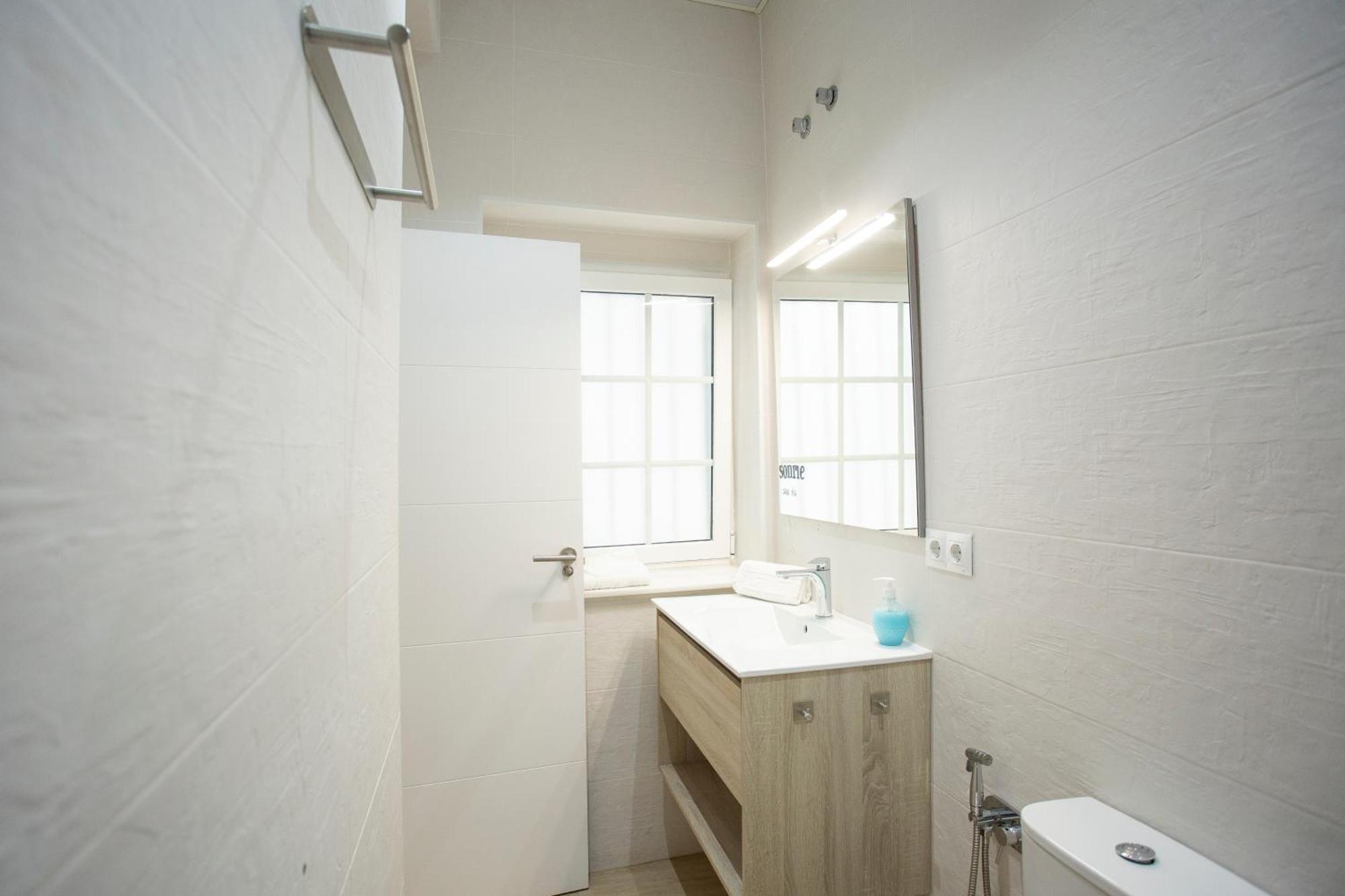 Wish Suite Cervantes Seville Luaran gambar