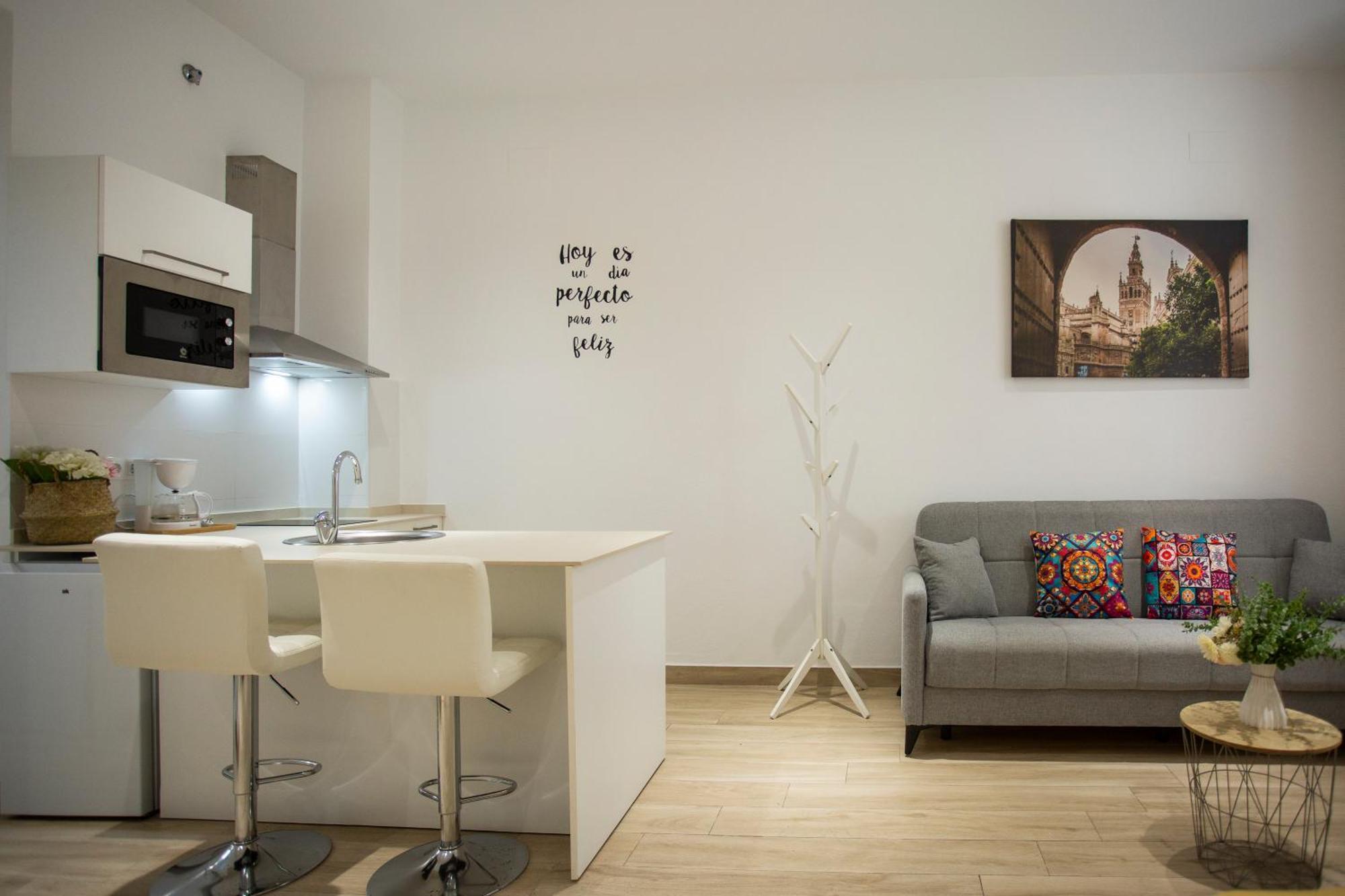 Wish Suite Cervantes Seville Luaran gambar